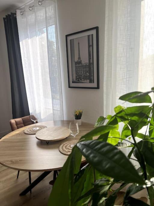 Appartement Cosy Et Lumineux Avec Parking Gratuit Colmar Buitenkant foto