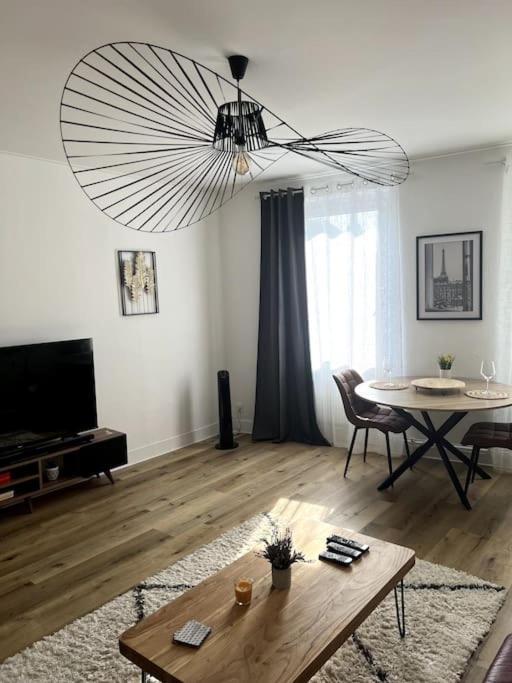 Appartement Cosy Et Lumineux Avec Parking Gratuit Colmar Buitenkant foto