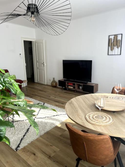 Appartement Cosy Et Lumineux Avec Parking Gratuit Colmar Buitenkant foto